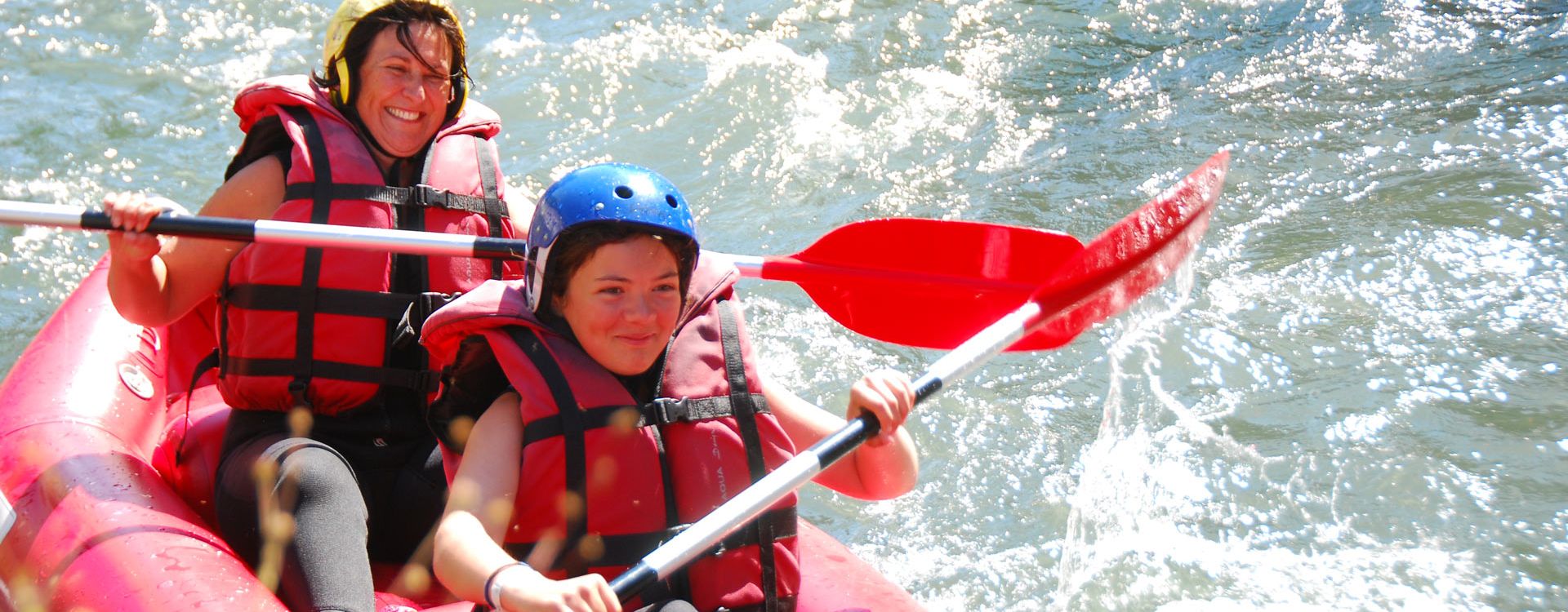 Sports d'eau vive à Saint Lary Soulan kayak raft